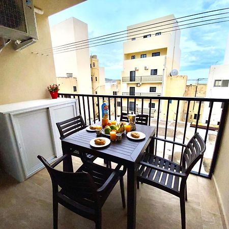 Sea Bliss Apartments With Terrace Just Off Seafront In St Paul'S Bay - By Getawaysmalta St. Paul's Bay Buitenkant foto