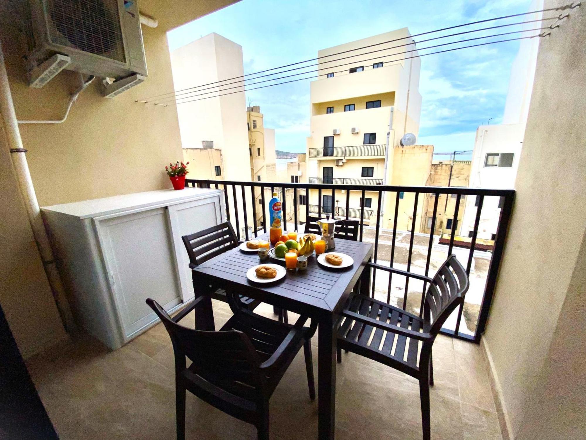 Sea Bliss Apartments With Terrace Just Off Seafront In St Paul'S Bay - By Getawaysmalta St. Paul's Bay Buitenkant foto
